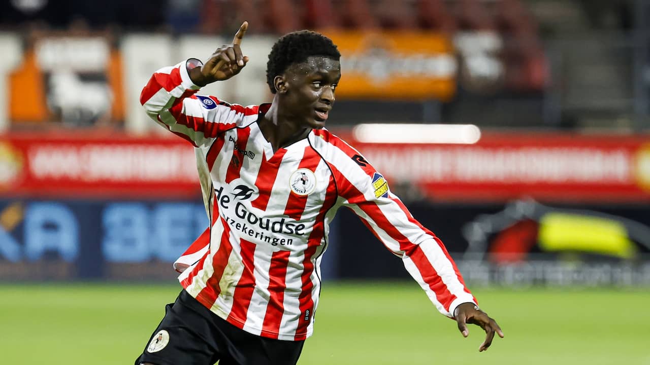 Live KNVB-beker | Sparta komt via afstandsschot Santos naast FC Volendam