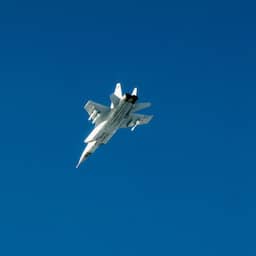 NAVO sluit neerhalen Russische vliegtuigen bij schending luchtruim niet uit