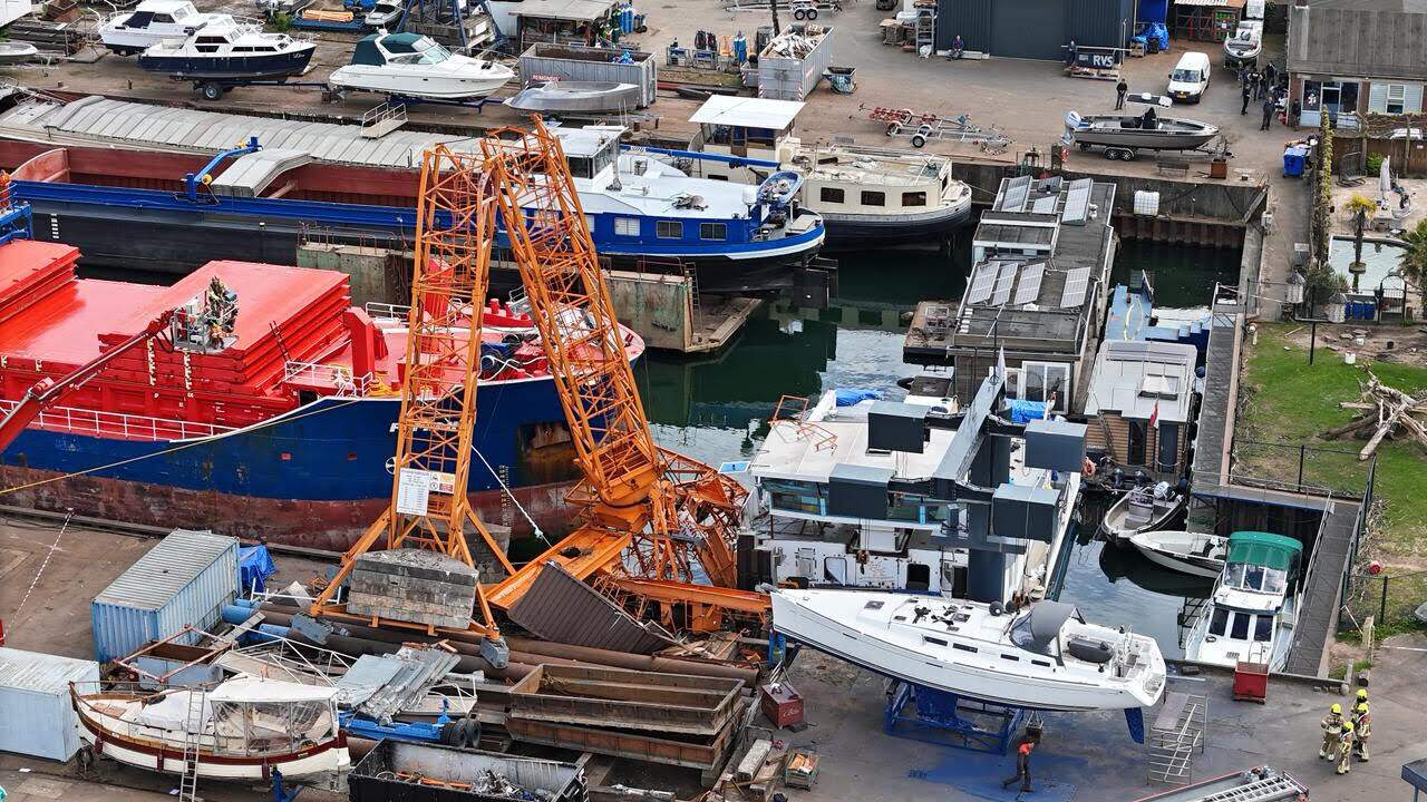 Twee gewonden bij ongeval met hijskraan in Limburgse Maasbracht