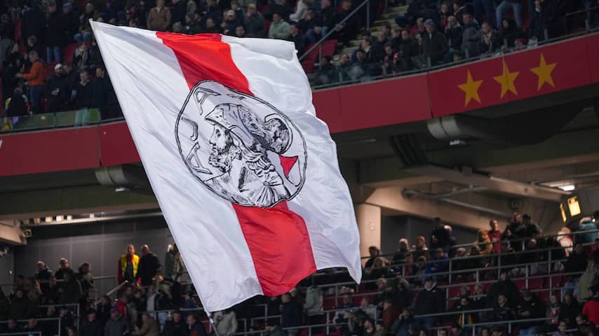Ajax boekt bescheiden winst van 2 miljoen euro over boekjaar 2025/2026