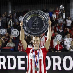 Zevende Eredivisie-titel in slotseizoen Jansen: 'Deze is misschien het bijzonderst'