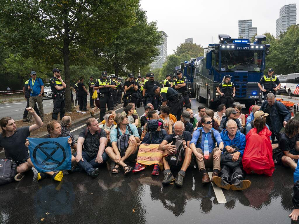 Veilig Thuis boos dat politie A12-kinderen aanmeldt: 'Protest is geen mishandeling'
