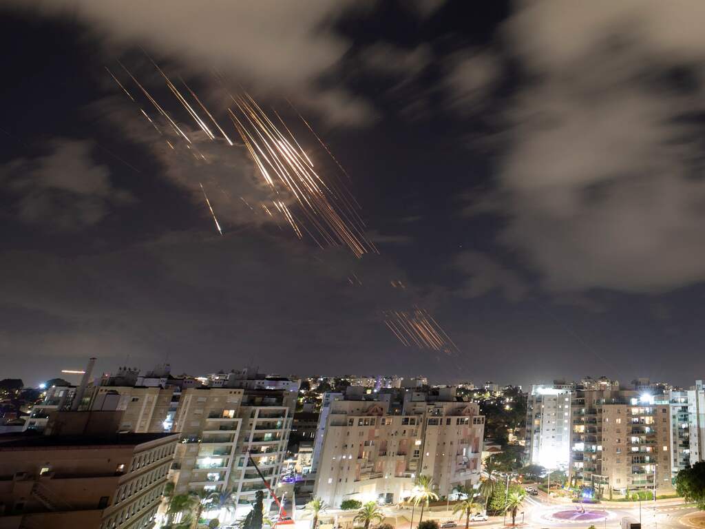 Israëlische Iron Dome in actie bij raketaanval: hoe werkt die?