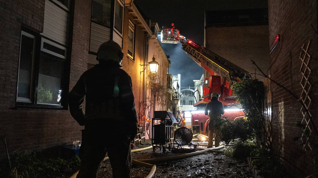 Live Utrecht | Meerdere panden ingestort, om 21.00 uur persmoment burgemeester Dijksma
