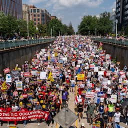Duizenden mensen protesteren tegen Nationale Garde in Washington