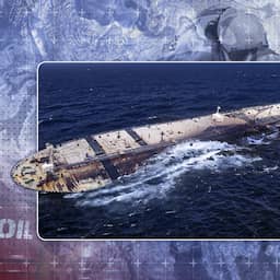 Explainer | Waarom lekt Russische tanker al wekenlang olie in zee?