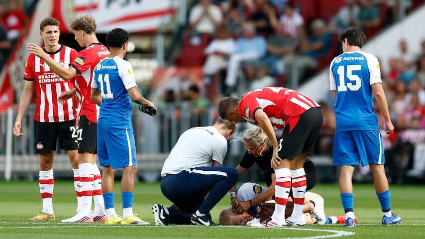 PSV'er Veerman zag rode kaart aankomen, Meerdink dacht dat oor eraf lag