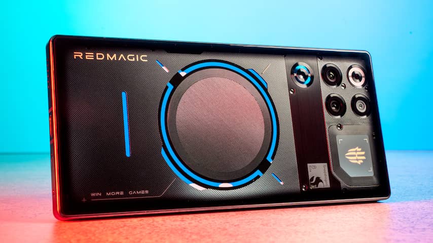 PC Ekspert - Hardware EZine - RedMagic 10 Pro Postaje Prvi Gaming Telefon Koji Je Lansiran Na Trzistu Sa Snapdragon 8 Elite Procesorom