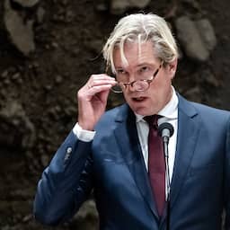 Kamer stuurt minister bij en wil dat Nederland tegen anti-kindermisbruikwet stemt