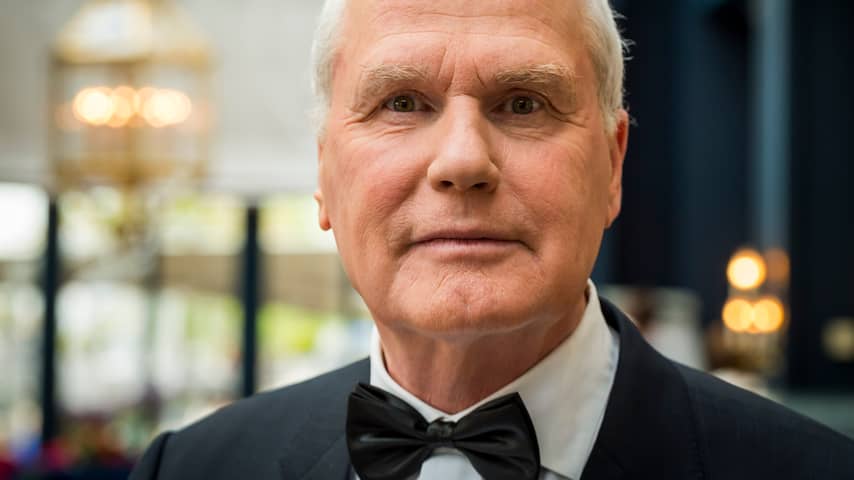 Adriaan van Dis gaat in nieuw boek in gevecht met innerlijke stem