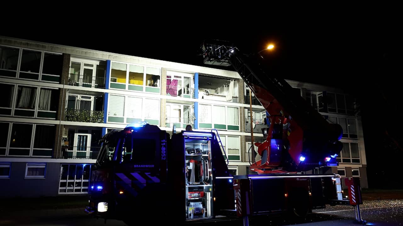 Video | Gevel weggeblazen na zware explosie in flat te Zaandam