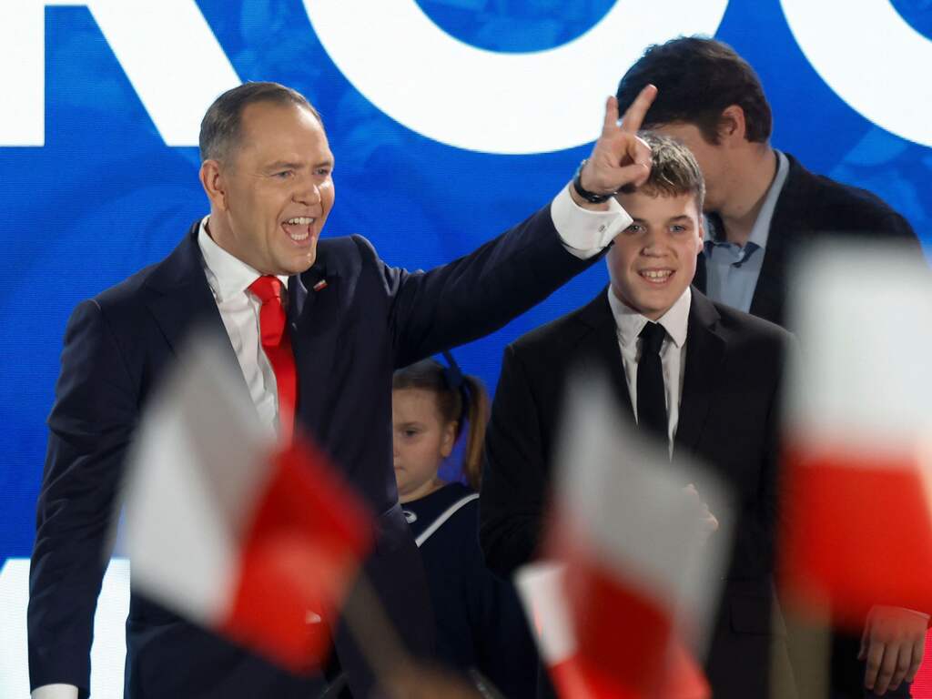 Conservatieve Nawrocki wint Poolse verkiezingen, harde klap voor regering-Tusk