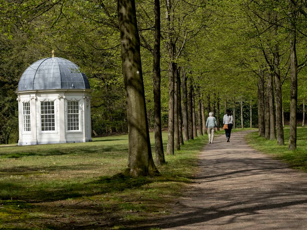 Koning verliest subsidie voor Kroondomein Het Loo als hij gebied blijft afsluiten