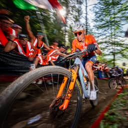 Van der Poel rijdt weer anonieme race bij WK mountainbike: 'Gewoon niet goed'