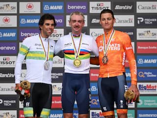 Sterke Van der Poel pakt brons bij WK, Amerikaan McNulty verrast met wereldtitel