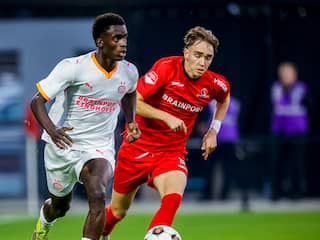 PSV'er Santos in 24 uur van Champions League naar KKD: 'Het kan raar lopen'