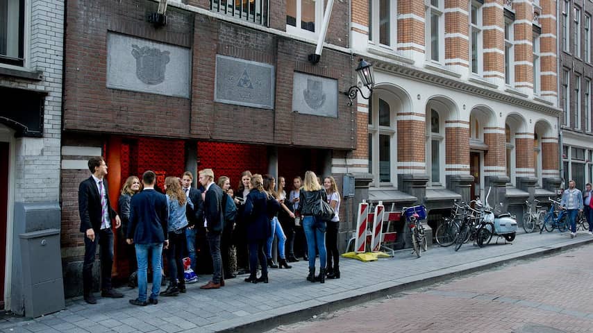 Hoe verschillen een corps en een studentenvereniging? | Binnenland | NU.nl