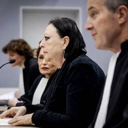 Video | Inez Weski spreekt in tranen over 'ring van vuur' tijdens rechtszaak