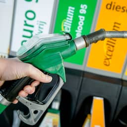 Tanken is voorlopig goedkoop, maar vanaf 2026 gaan de prijzen stevig omhoog