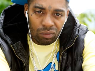 Rapper Kempi krijgt zeven maanden cel voor bedreiging en vuurwapenbezit ...