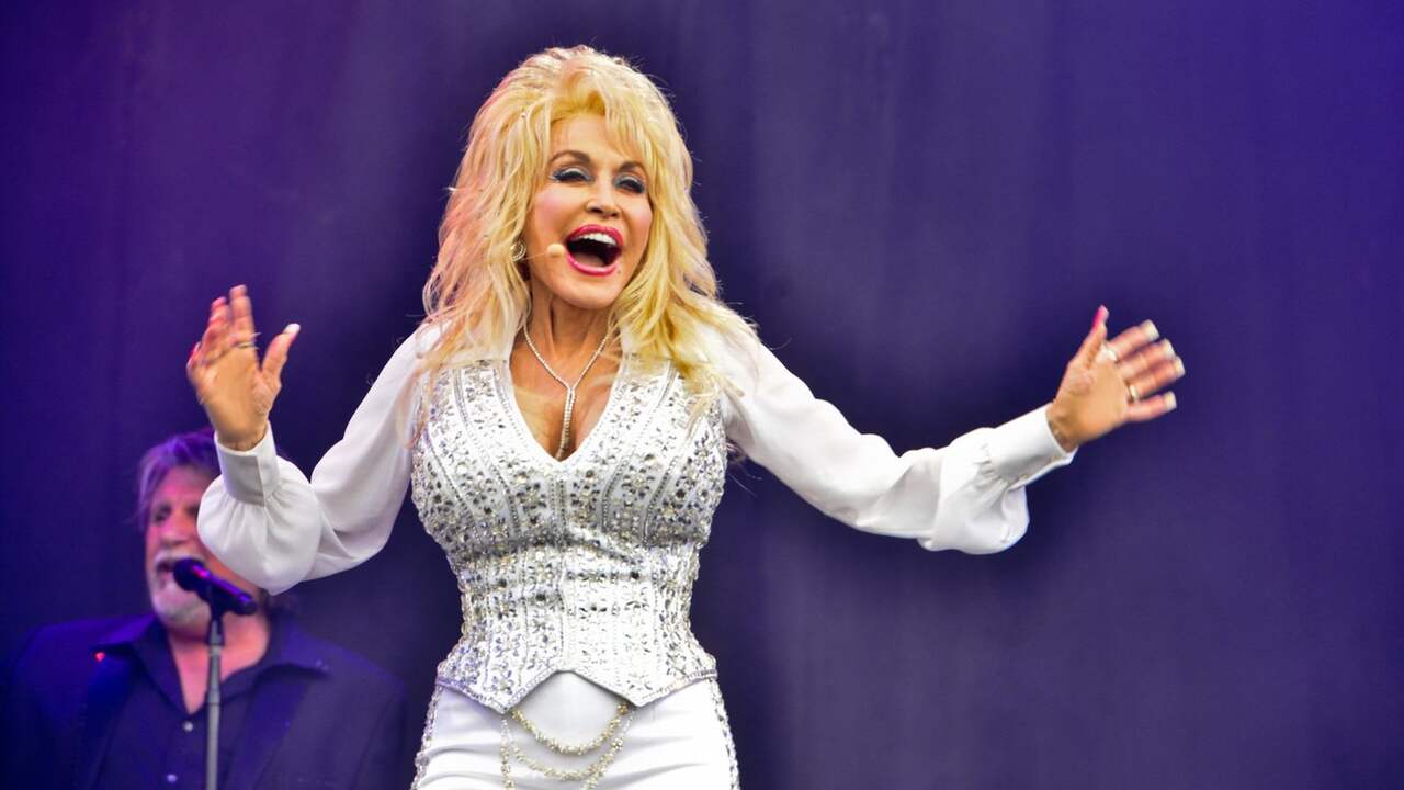 Dolly Parton en haar man maken nooit ruzie: 'Breken spanning met grapjes' |  Achterklap | NU.nl