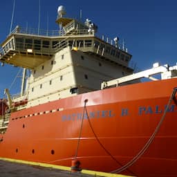 Trump legt schip dat cruciaal is voor poolonderzoek voor anker