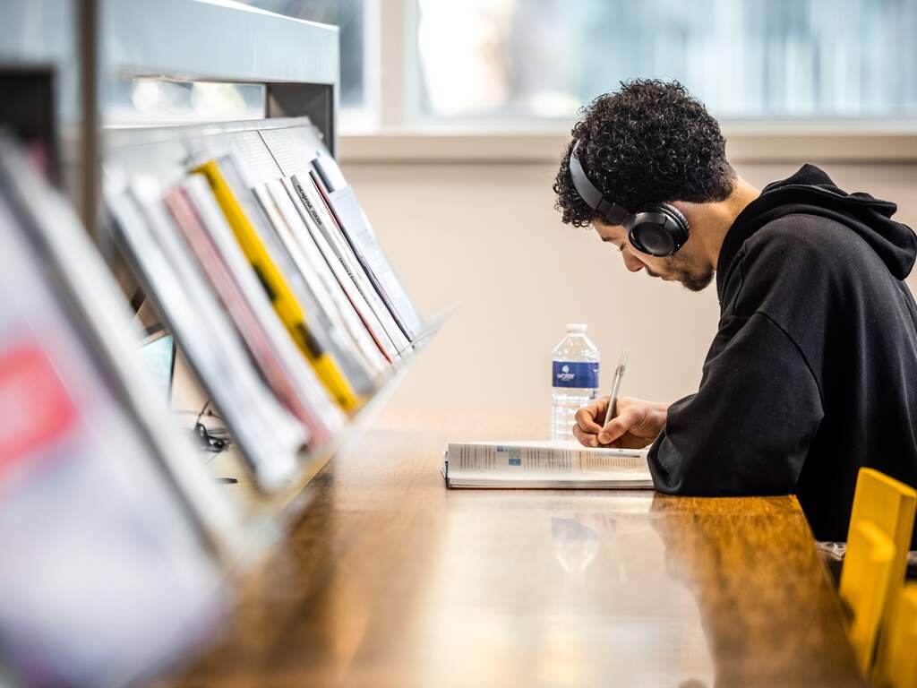 Kabinet wil wetenschappers en masterstudenten gaan screenen: 'Tegen spionage'