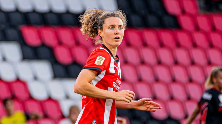Seizoen voor PSV-aanvaller Fenna Kalma nu al voorbij door zware blessure
