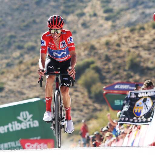 Illustratie bij: Enric Mas houdt stand in laatste bergrit en is bijna zeker van eindzege in Vuelta