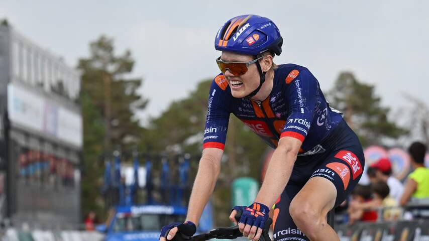 Picnic PostNL met drie Nederlanders in Vuelta, Astana met debutant Van Bekkum