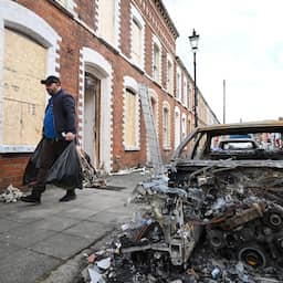 Boosheid en angst in Belfast na mesaanval en rellen, dader v