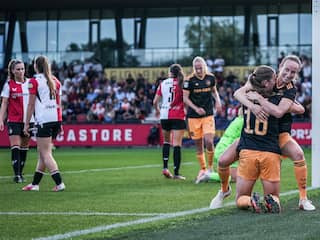 Ajax Vrouwen boekt klinkende zege in Klassieker en vergroot zorgen Feyenoord