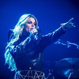 Davina Michelle op 6 juli in voorprogramma Robbie Williams in Londen