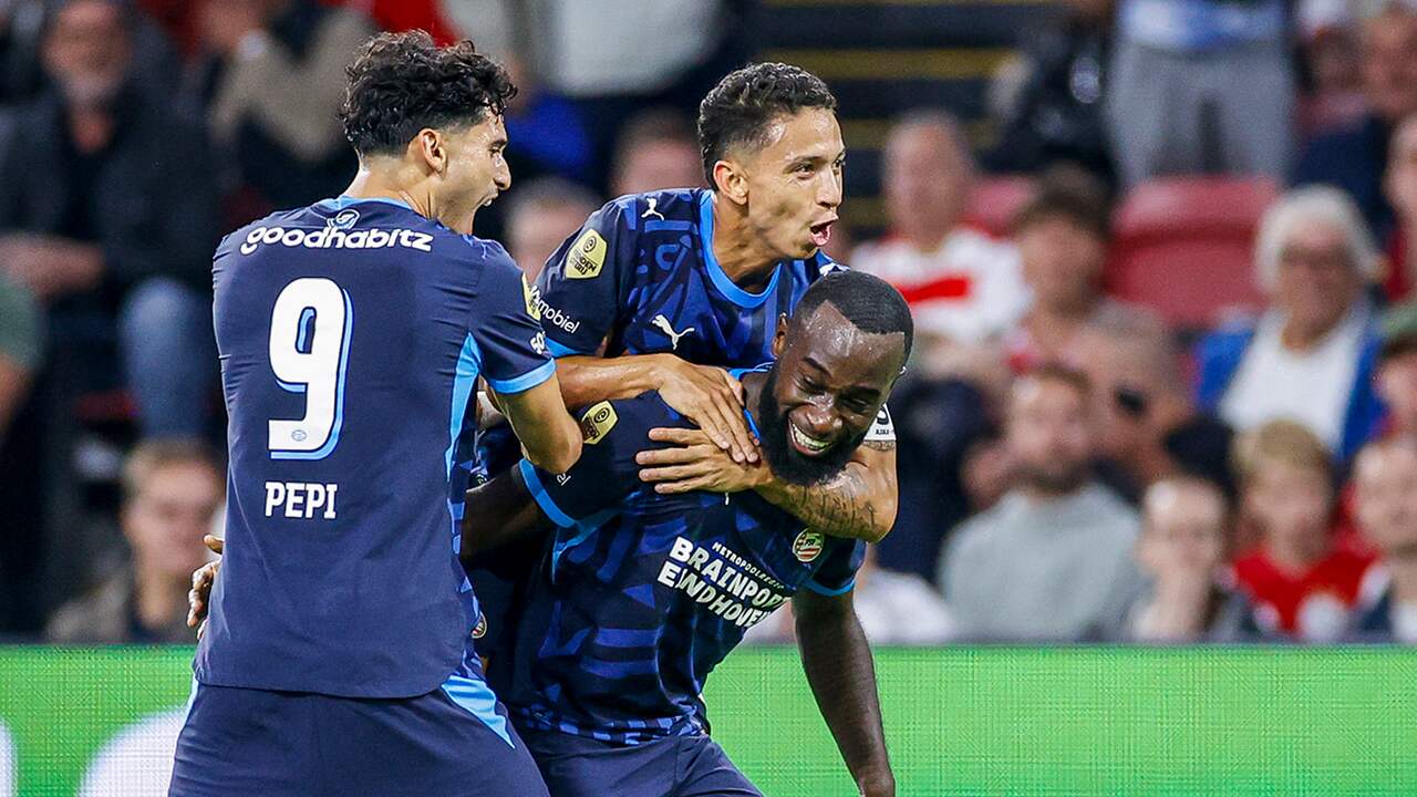 Foto bij Live Eredivisie | Ajax maakt gelijk tegen PSV, Utrecht-Go Ahead hervat