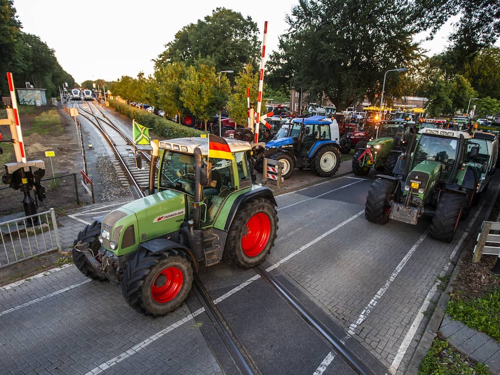Boerenprotest bij station Lichtenvoorde-Groenlo
