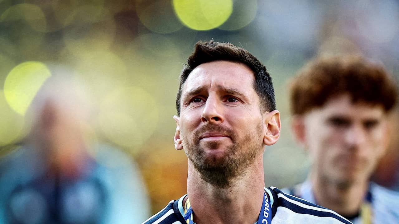 Foto bij Lionel Messi (39) stopt na 207 interlands bij Argentinië: 'Heb niets meer te geven'