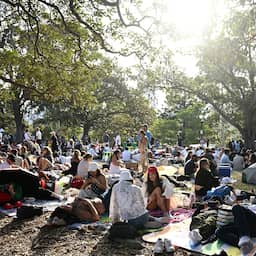 Live Oud en Nieuw | Kiribati luidt als eerste land ter wereld 2026 in