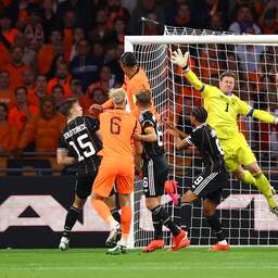 Live Nations League | Goal Van Dijk tegen Duitsland afgekeurd na duw Brobbey
