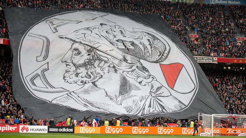 Ajax neemt na 34 jaar klassieke logo weer in gebruik ter ere van 125
