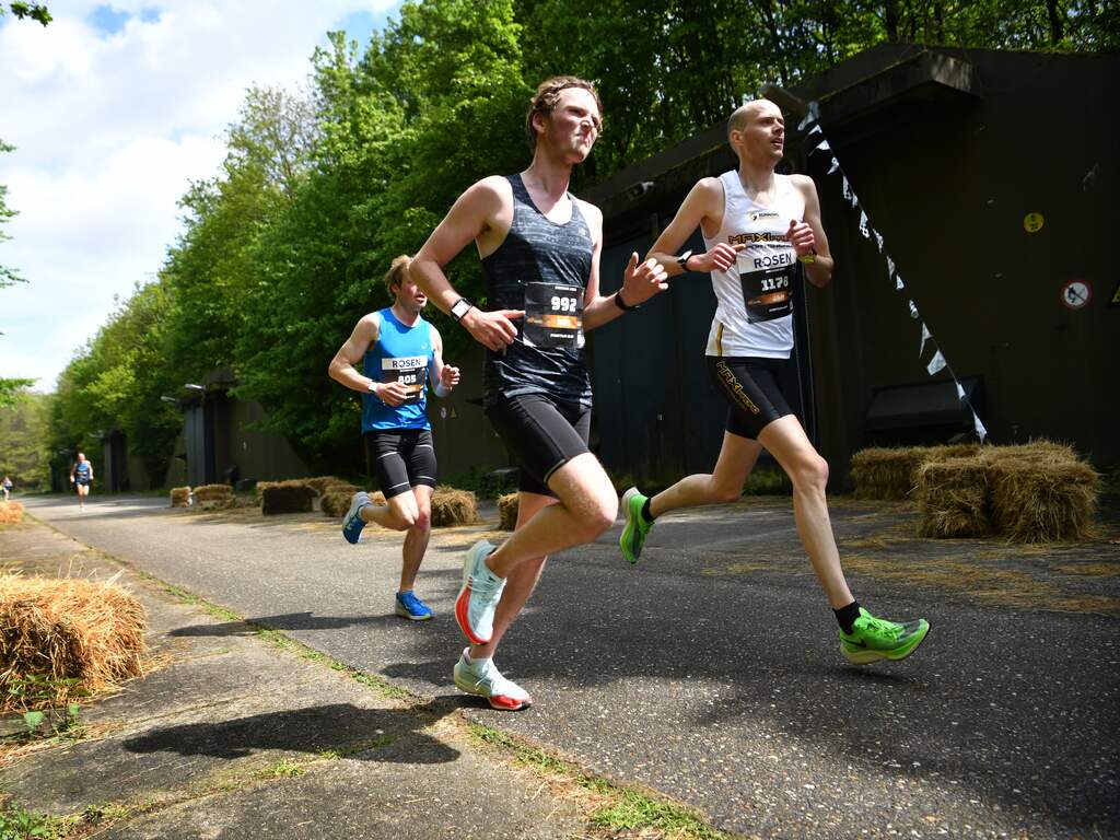 Hardloper (25) die zondag onwel werd tijdens Enschede Marathon is overleden