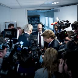 Teruglezen PVV-crisis | Wilders: 'Beloof nog zeker tien jaar te blijven'