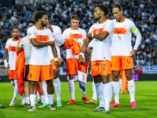 Timbers 24 jaar na broers De Boer samen in basis Oranje: 'Dit was onze droom'