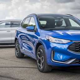 Hybride stekkerauto's verbruiken fors meer brandstof dan in folder staat