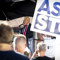 NU+ | Zo verliep het bezoek van Wilders aan het azc-protest in Helmond