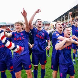 Willem II terug in Eredivisie na zinderende strijd en penalty’s tegen Volendam