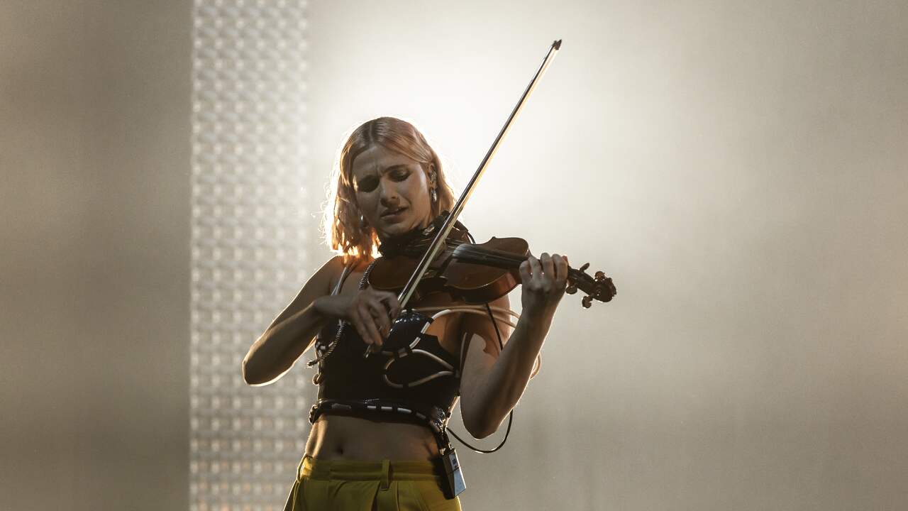 Foto bij Son Mieux-bandleden Maud Akkermans en Olivier Lucas verwachten eerste kind