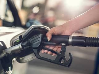 Benzine bereikt nieuwe recordprijs van 2,692 euro per liter