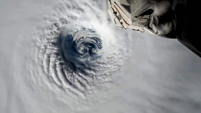 Satellietbeelden tonen cycloon boven Indische Oceaan