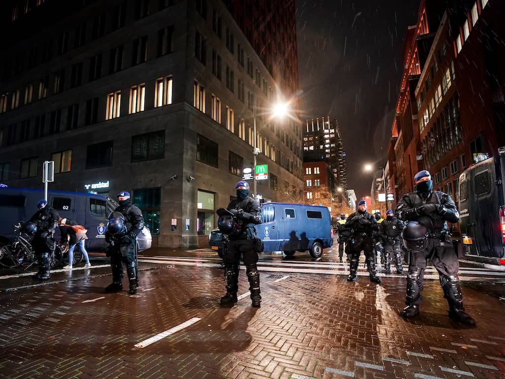 Avond na coronapersconferentie ondanks oproepen tot rellen rustig verlopen