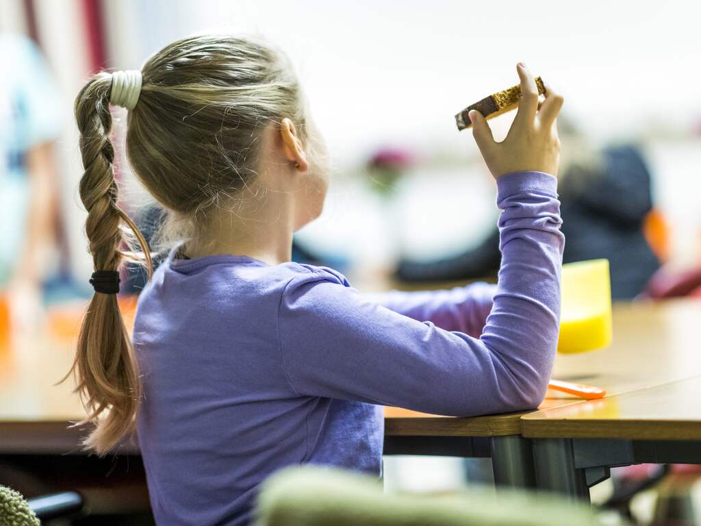 Een op zes Nederlandse scholen biedt leerlingen vanaf nu een gratis maaltijd